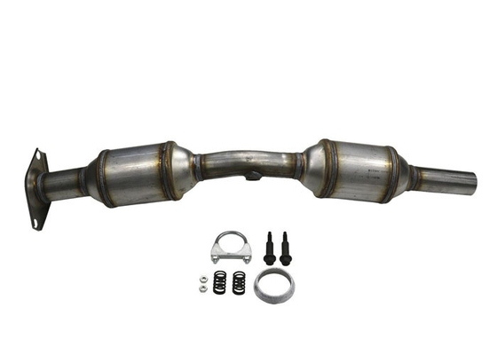 Front Prius 1.5L Toyota Catalytic Converter 2004 2005 2006 2007 2008